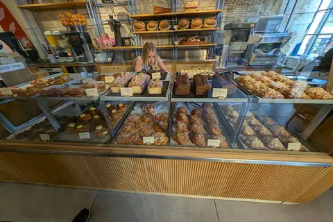 Henry's Bakehouse photo 3